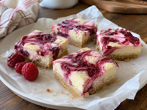 Low-Carb Berry Cheesecake Bars
