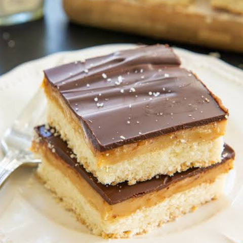 Low-Carb Chocolate Caramel Slice