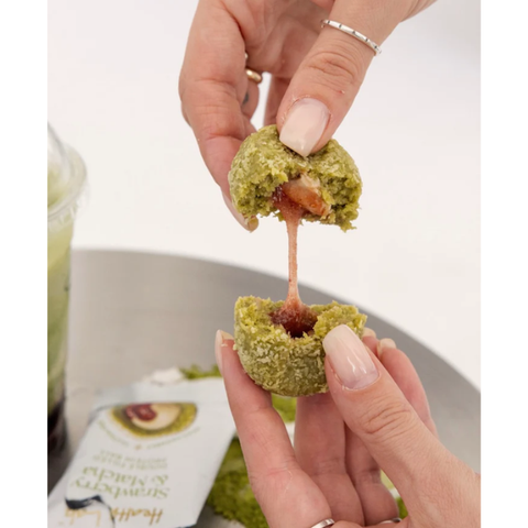 Health Lab Ball Strawberry & Matcha 40g